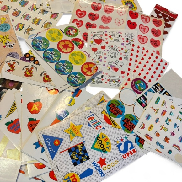 Vintage 90s Mix Lot Of Teacher's Reward Stickers Animals Ribbons & More - Picture 4 of 7